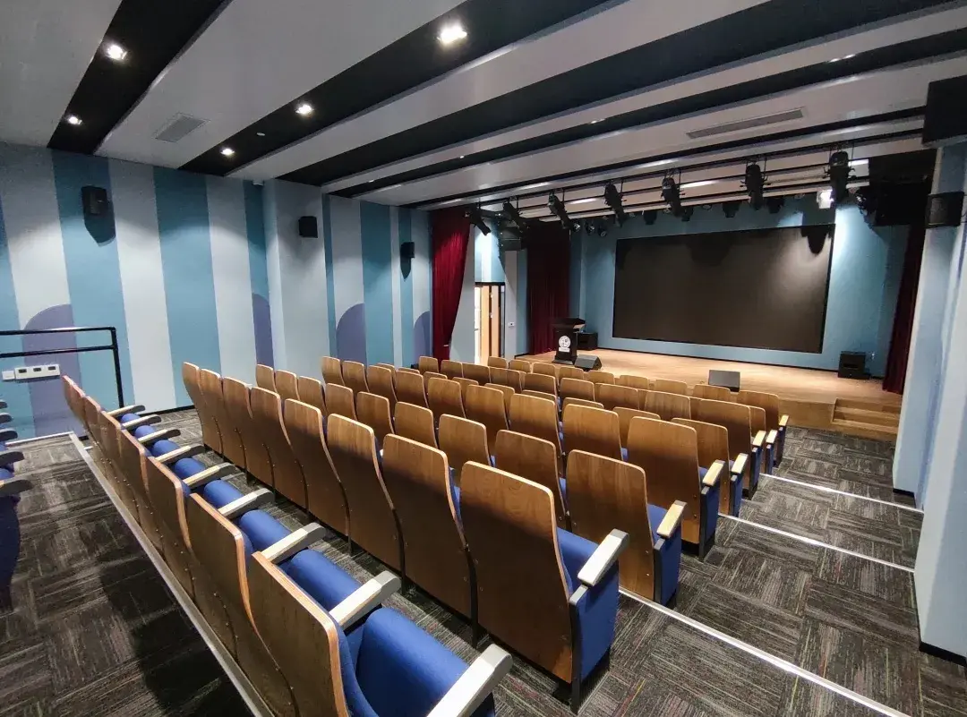 小剧场阅览室电子阅览室1电子阅览室2阶梯教室1阶梯教室2多功能厅露天