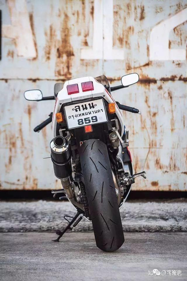 【改装系列】honda传奇战车——vfr400r - 知乎