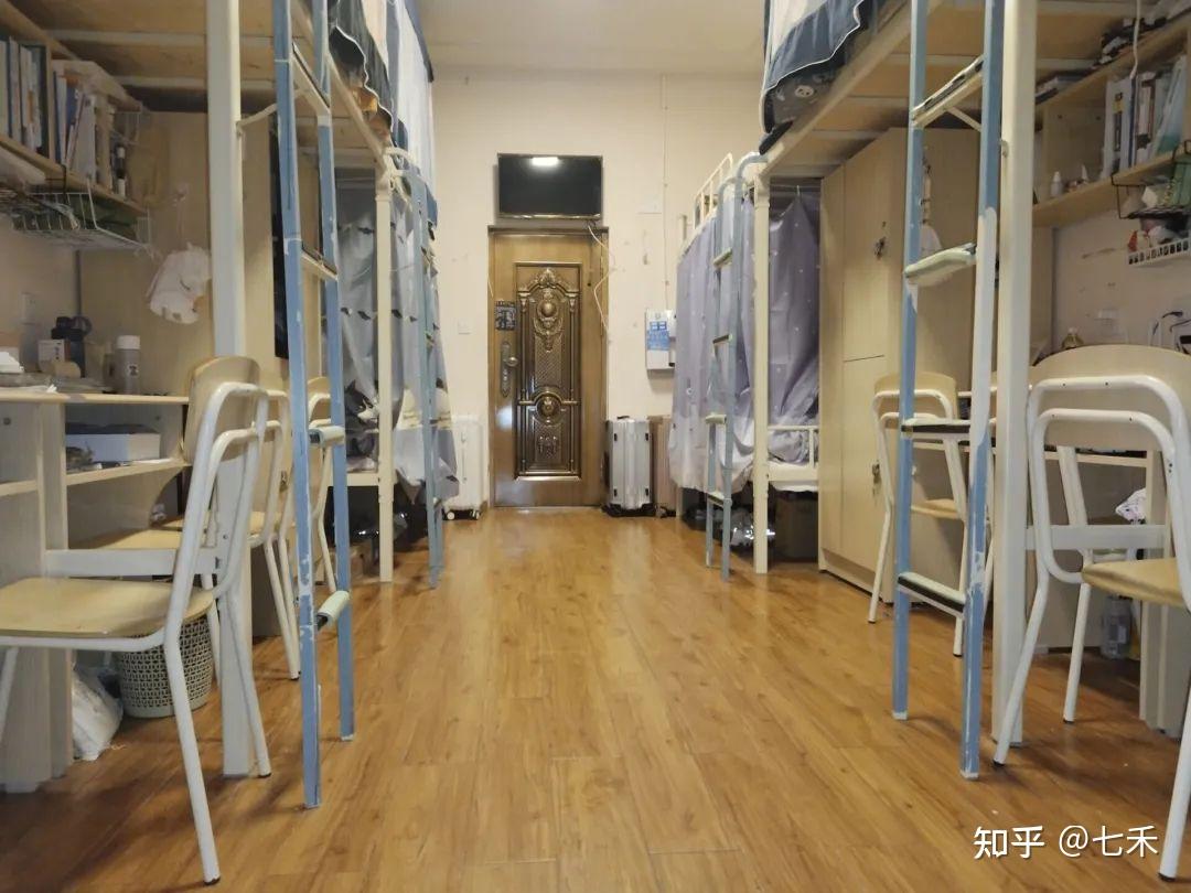 贵州商学院宿舍图片