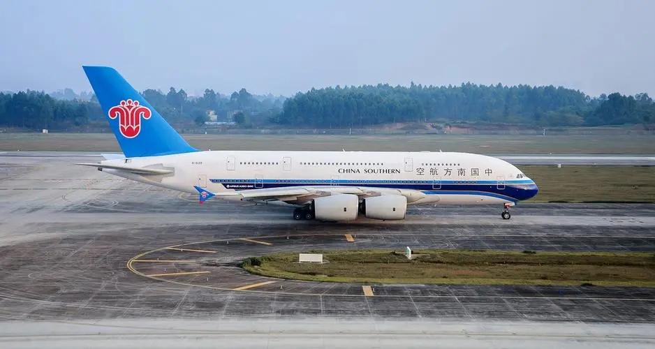 南航这架服役仅10年的空客a380客机为什么要飞到这里来呢?