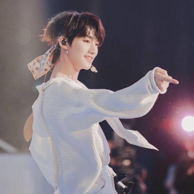 v2-8aebb04105b44a84fcebaf414be4783a_r.jpg
