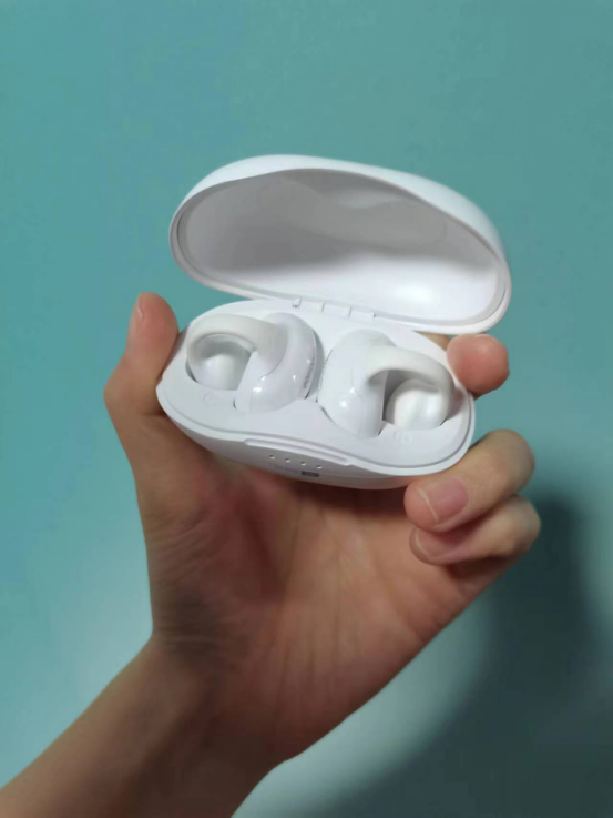 爱耳日护耳篇选用一款专业骨传导耳机多场景适用每天健康听音