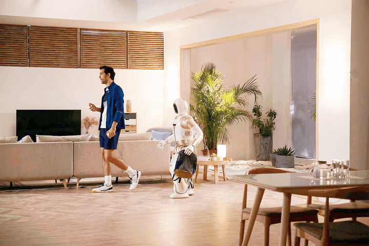 如何评价在2019央视春晚跳舞的Walker机器人