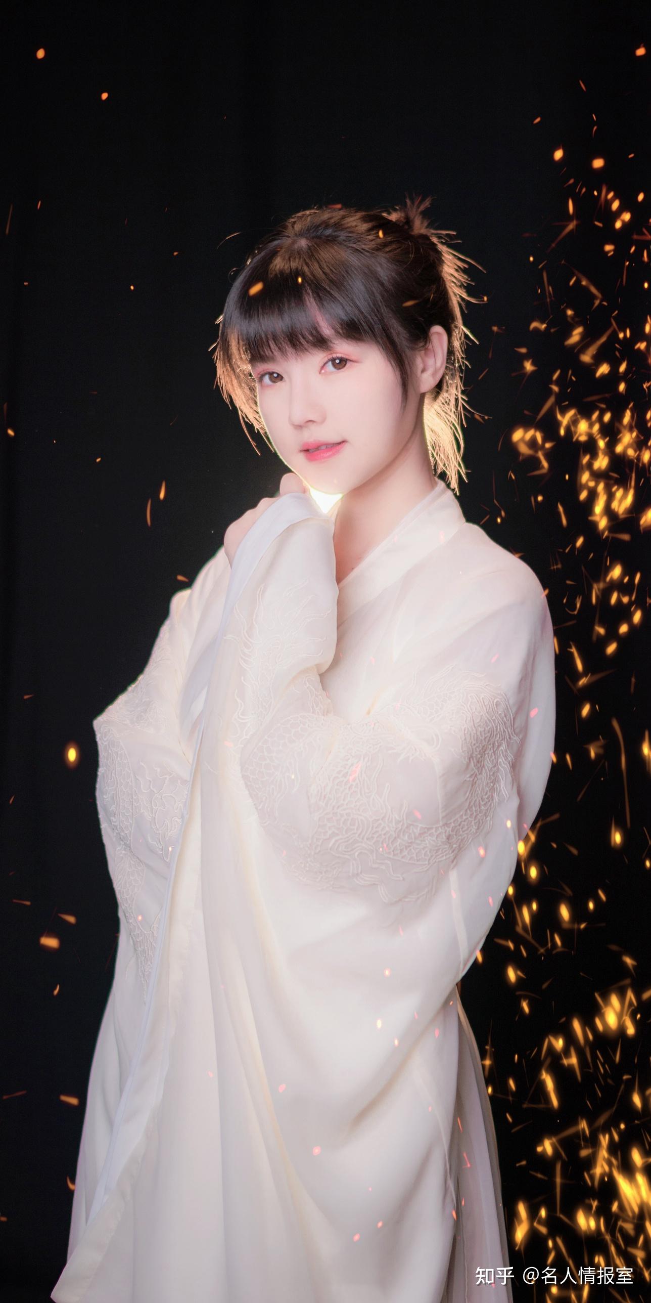 声卡战士也好滤镜歌手也罢她还是那个幼稚园老大饭思思