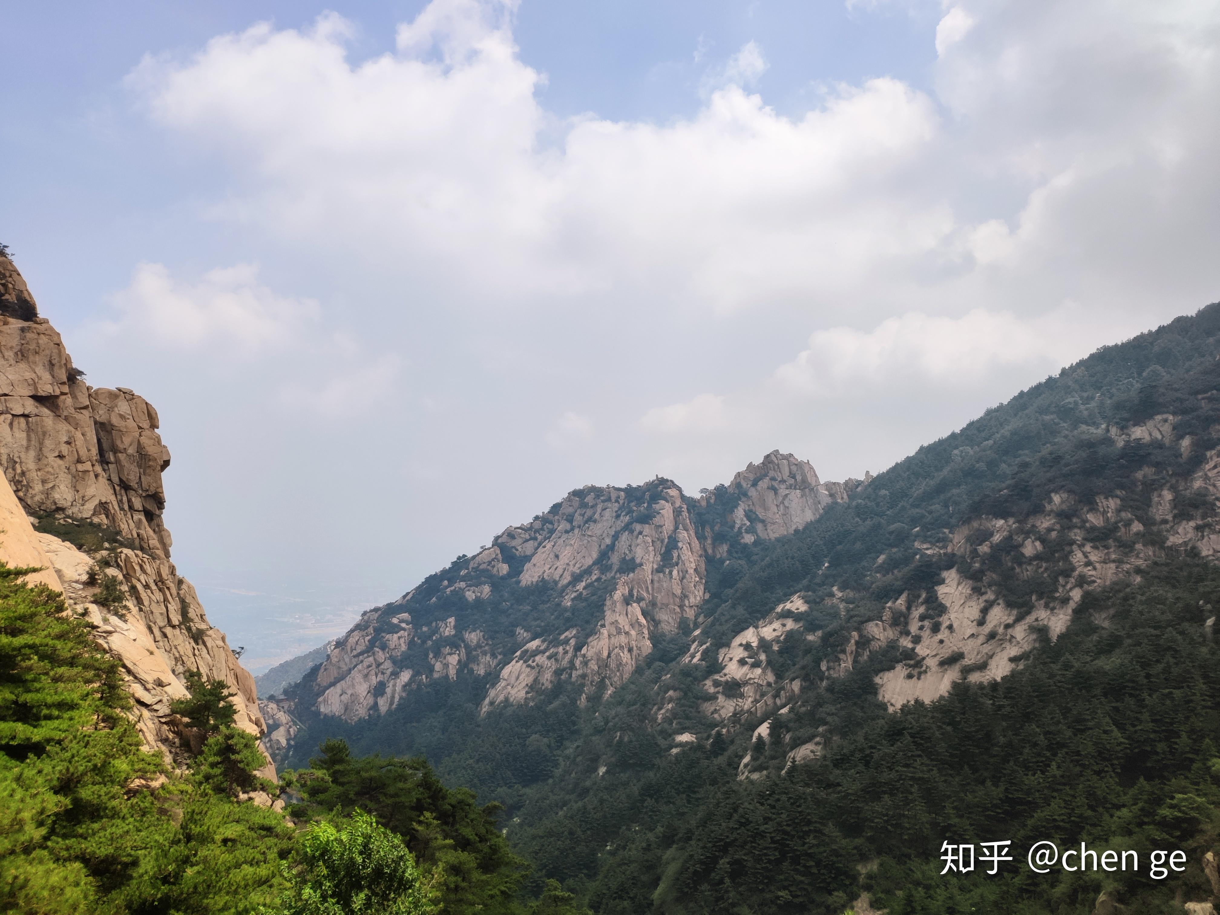 圖片盜自百度圖片,侵刪最經典的路線是從紅門經中天門上山,從桃花峪