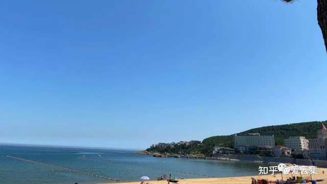 爱云集公益中心开展携手净摊一起呵护碧海蓝天公益活动