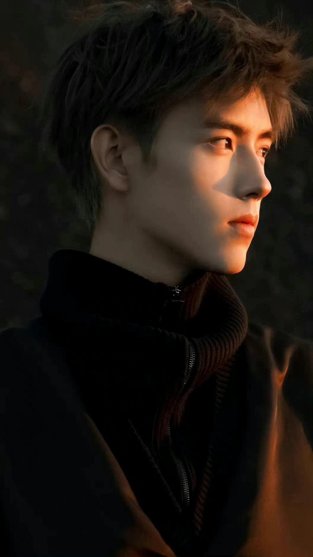 《点燃我温暖你》陈飞宇·李峋高清壁纸——阿瑟来了 - 知乎