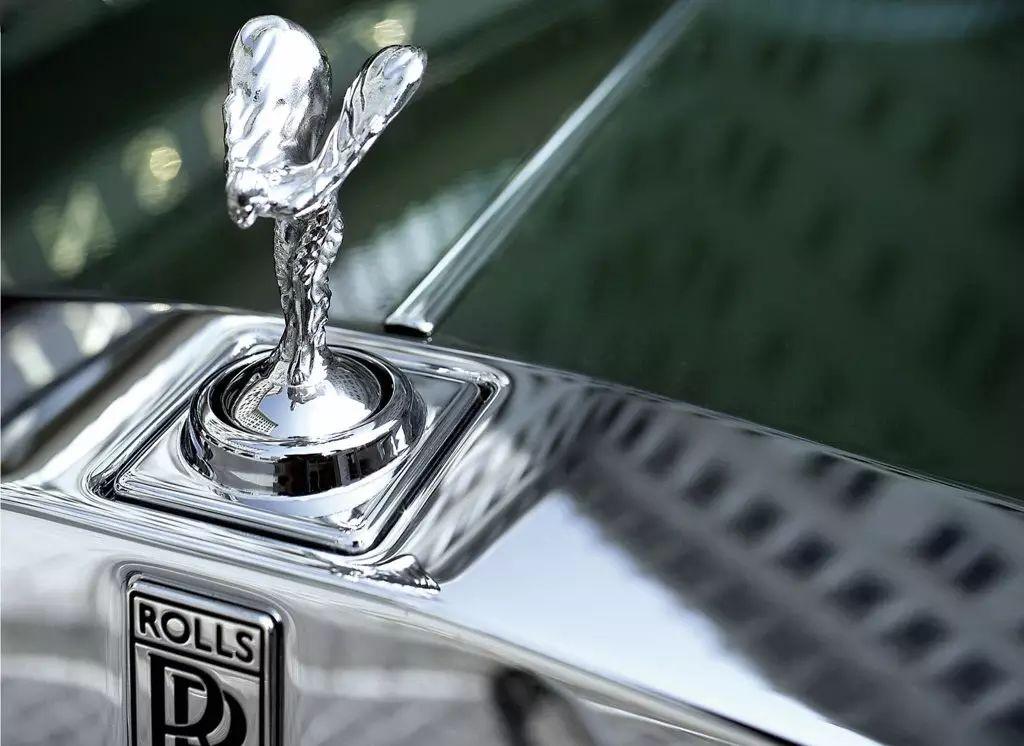 劳斯莱斯宾利的立标这么漂亮为什么其它车不用