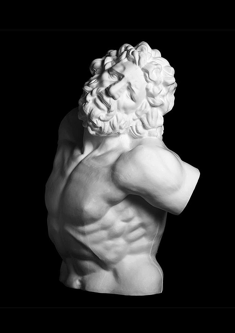 我们一定是对石膏像有什么误会