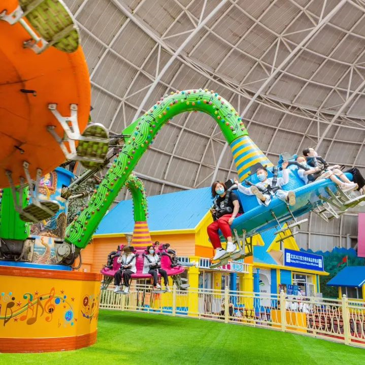 天津欢乐谷圣诞奇遇记不排队遇见北欧圣诞小镇打卡最高的圣诞树