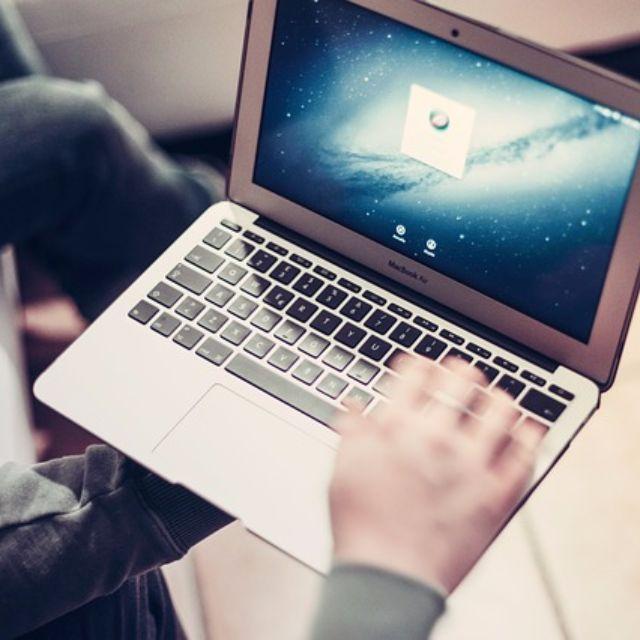 按下电源键那一刻起,你电脑里已经同时发生了好多事