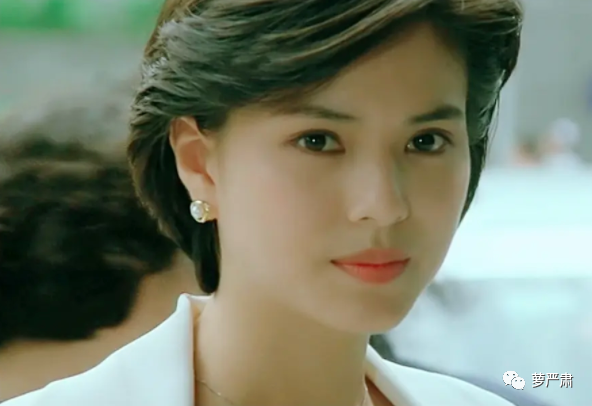 1992年,还是新人的李若彤就参演徐克导演的《妖兽都市》,已经与当时