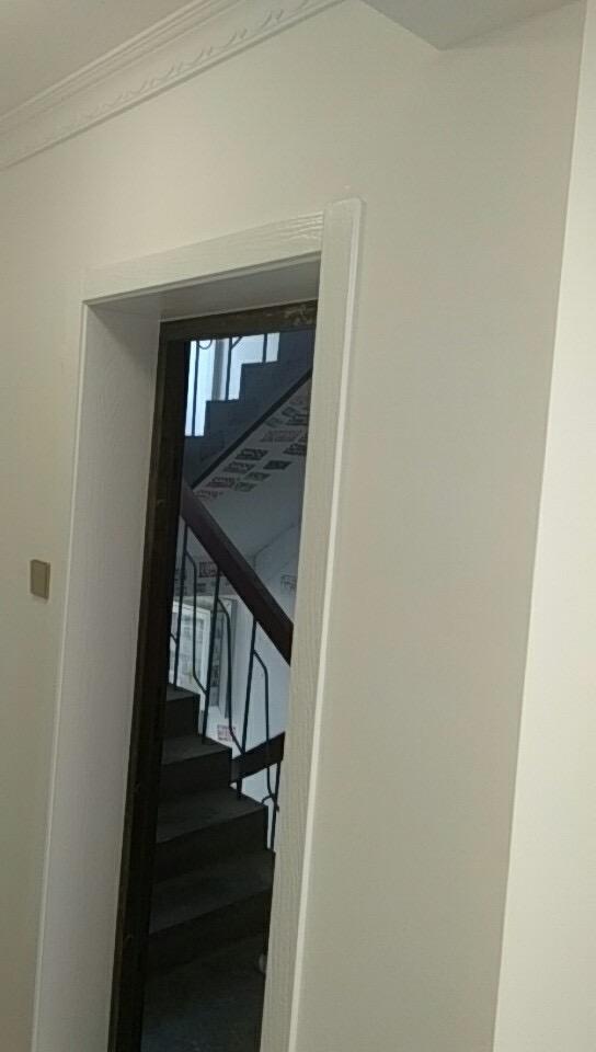 进户门后面的门套,这种门套算是单套.门的高度标准.