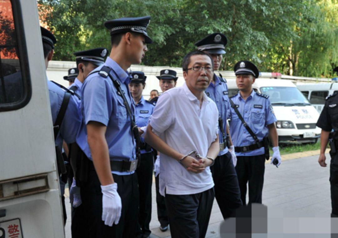 法制日报评陈杰人案亵渎法治者必然付出惨重代价