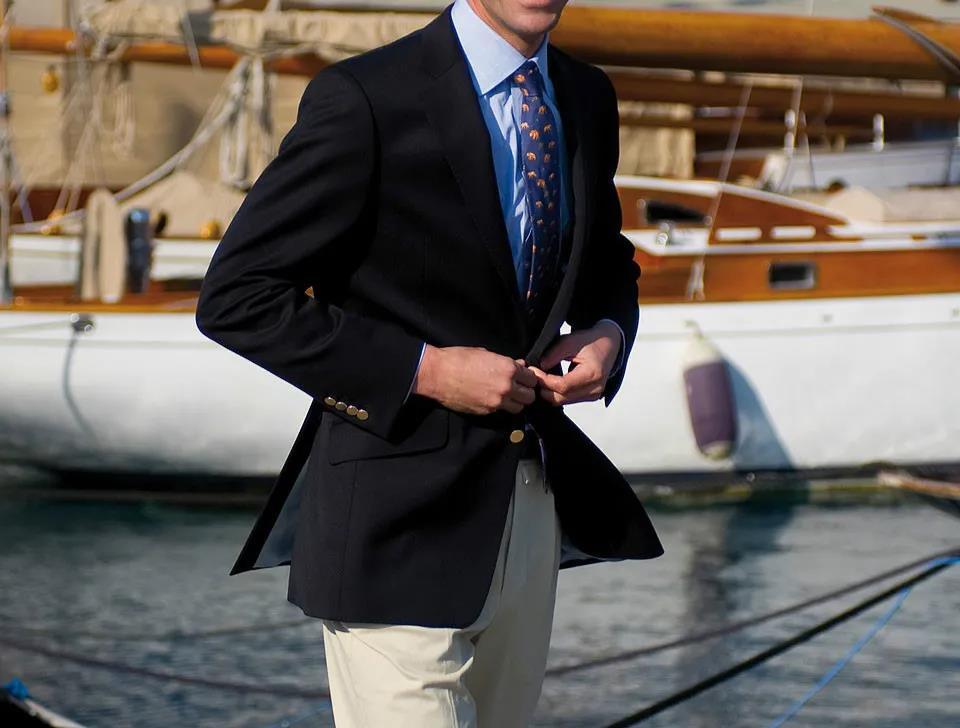 blazer西装这件并不简单的基础款能让你的衣橱永远时髦