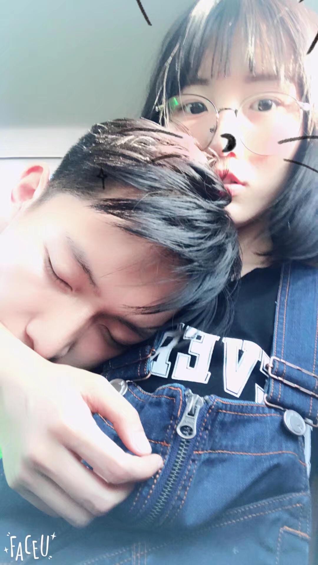 有一个长得帅又会拍照的男朋友是种怎样的体验