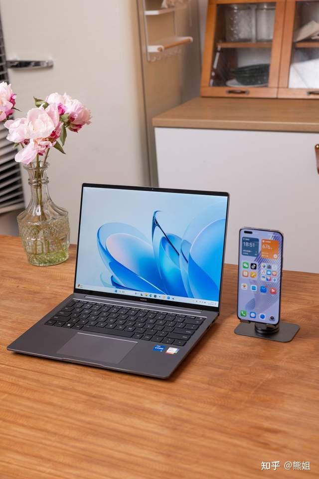 大学生的首款笔记本电脑荣耀magicbook14pro2023