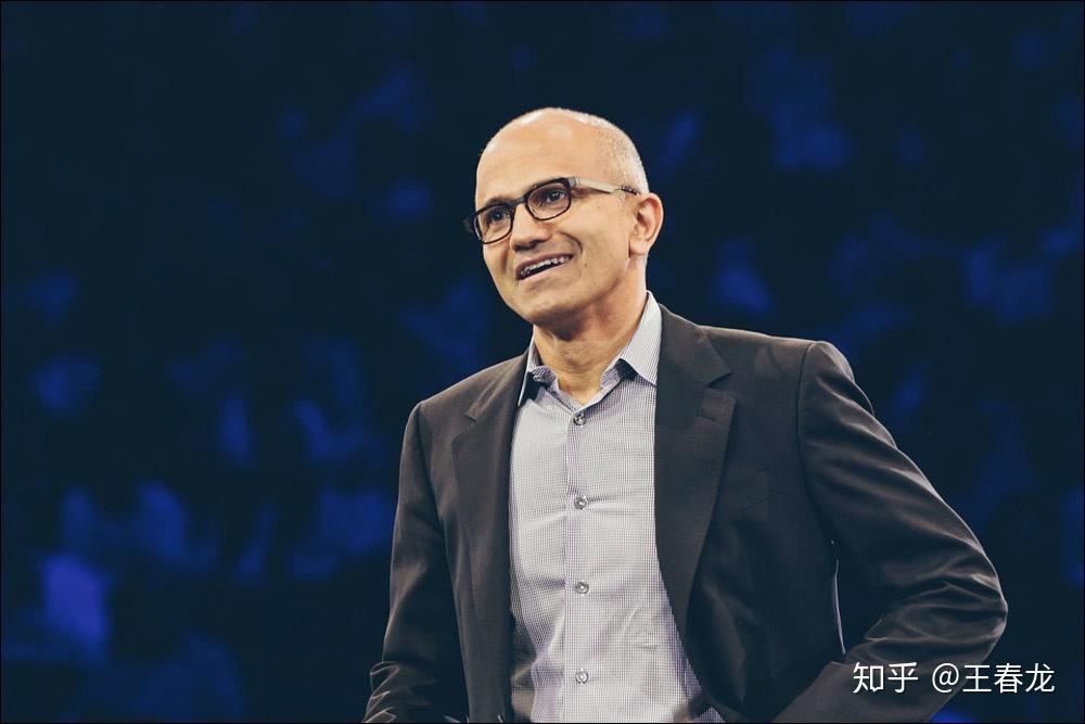 40岁成为高级副总裁,开始掌握微软核心业务了.