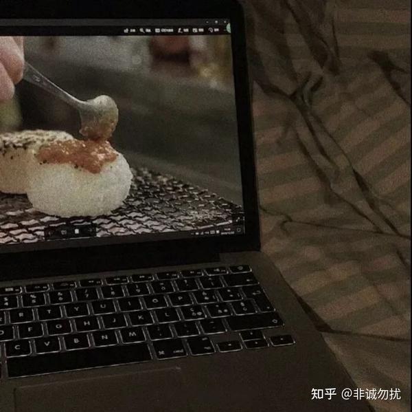 无关爱情文案甜(无关情爱的高质量温柔文案)