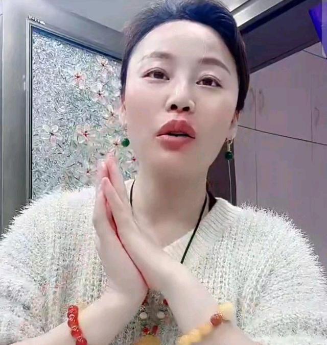 草帽姐爆料草根明星抛妻弃子私生活混乱陆海涛旭日阳刚躺枪