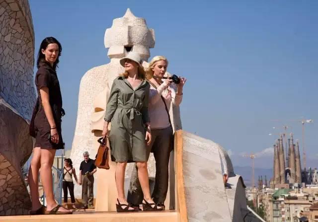 蓝色茉莉,2013,衬衣裙也可以很贵气咖啡公社,2014,1920年代也要穿衬衣