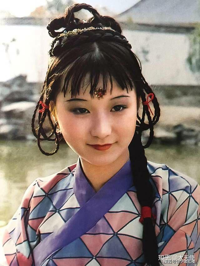 红楼梦红玉为什么不能上位芳官却可以上位