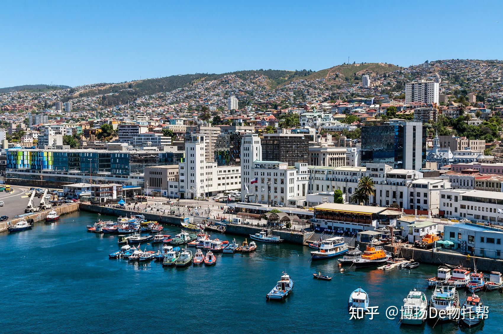 南美洲的智利是世界上地形最狭长的国家.