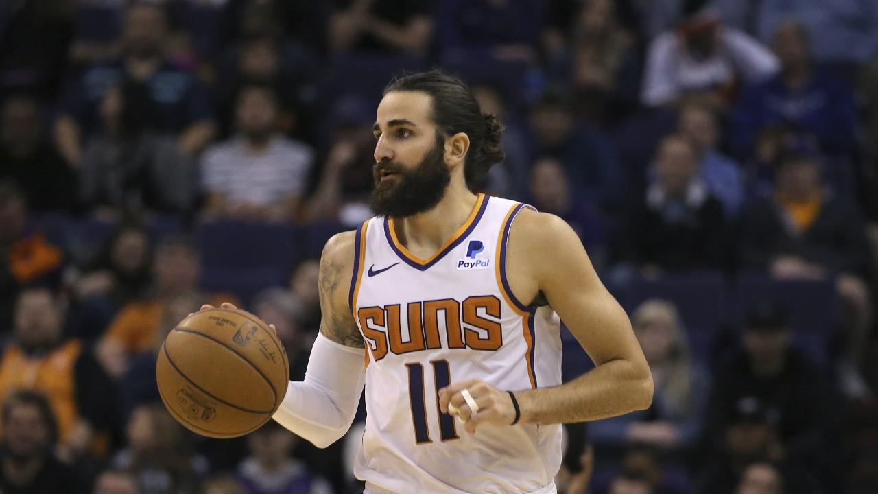 三分10投7中,29分6篮板2助攻1盖帽在主播投票中,麦克雷获得3票(小路