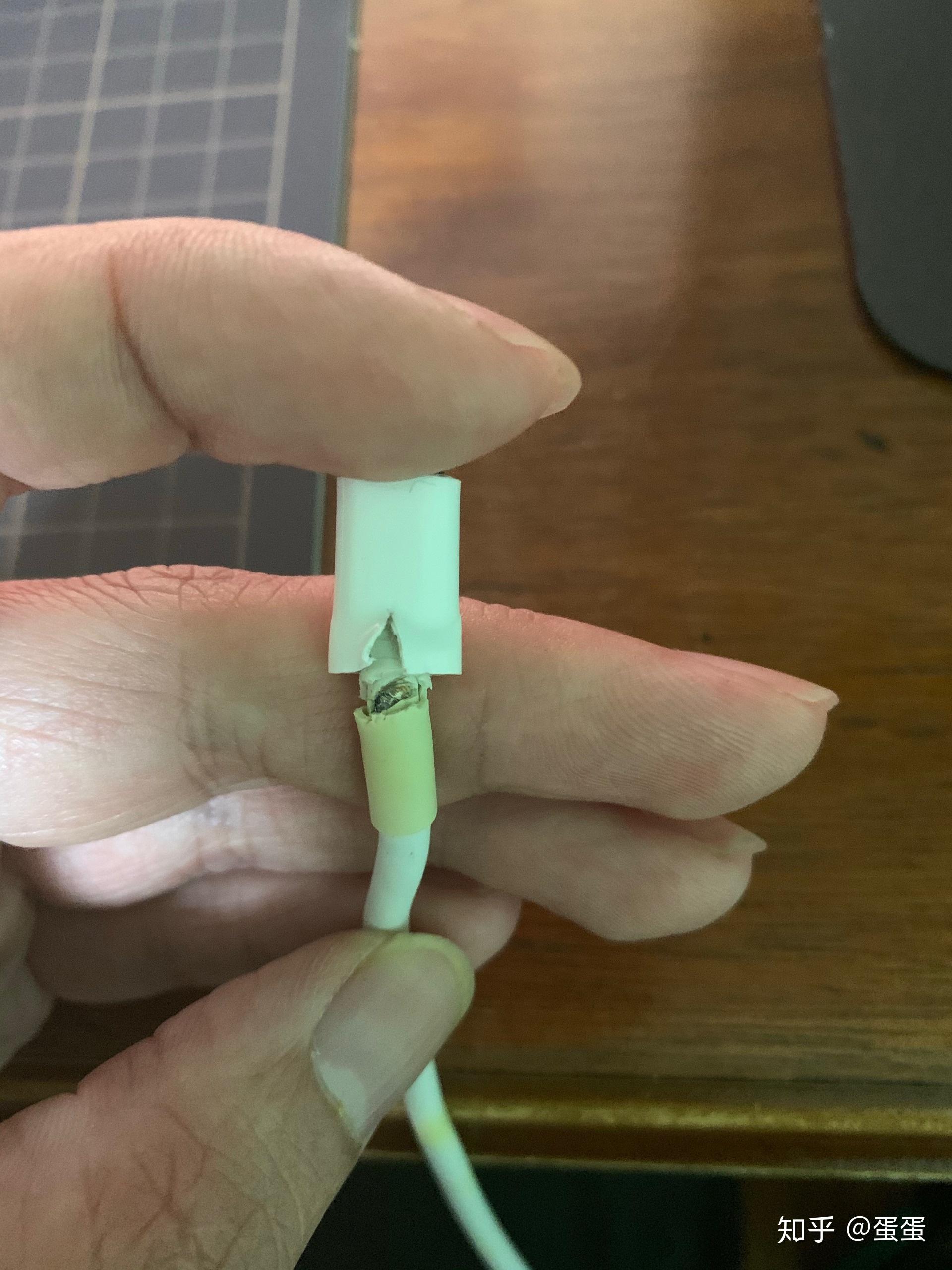 原装苹果数据线好用么会不会经常断