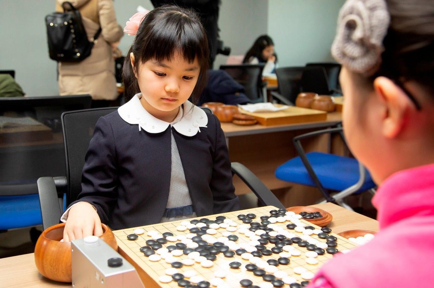 仲邑堇为什么10岁定段 围棋和将棋的制度有何不同 知乎