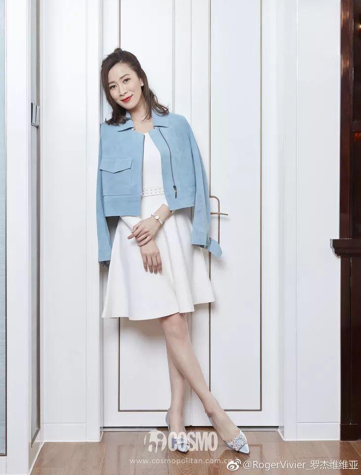 即可购买品牌: roger vivier现价: 0612596点击图片即可购买品牌