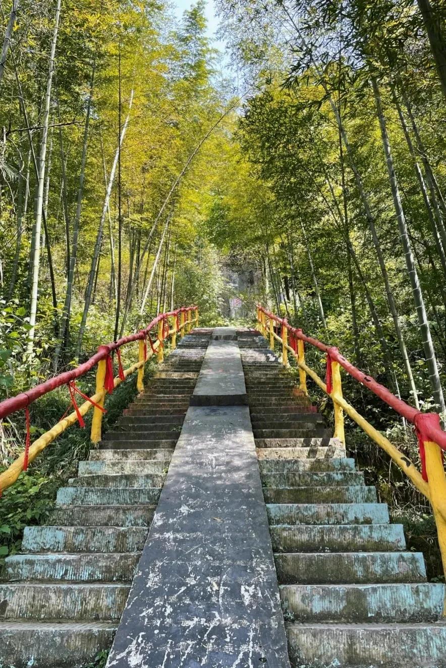 熱了還可以玩水part4 巴南雲篆山風景區雲篆山風景區是巴渝十二景之一