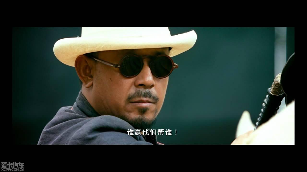 香港电影里重案组拜关公,社团也拜关公,关公到