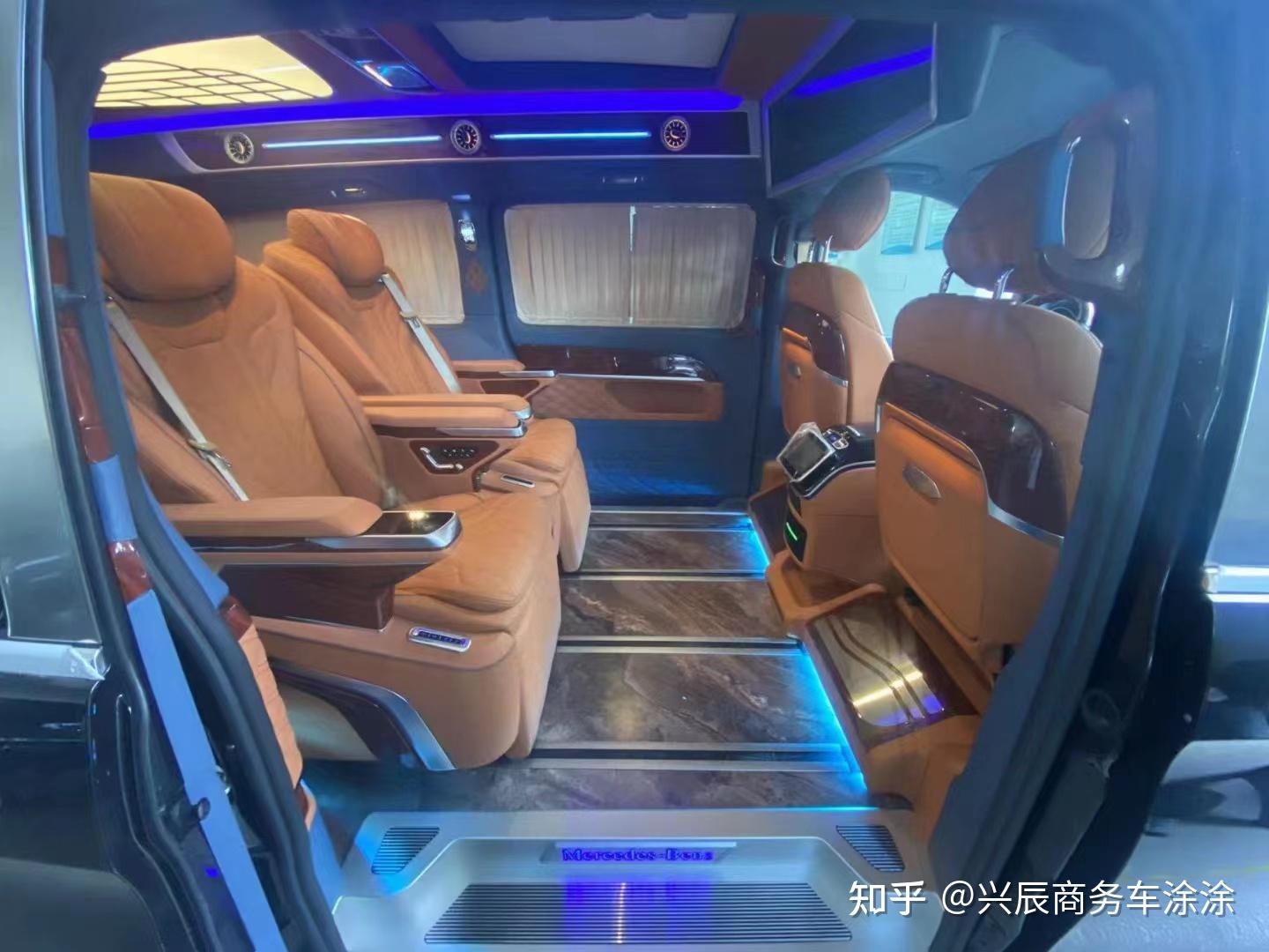 奔驰私人定制豪华MPV长滑轨版,是奔驰MPV的进步还是原地踏步? - 知乎