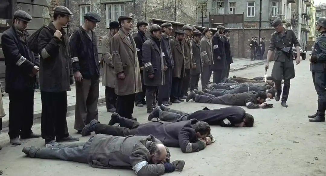 一名87岁性侵犯的一生人物