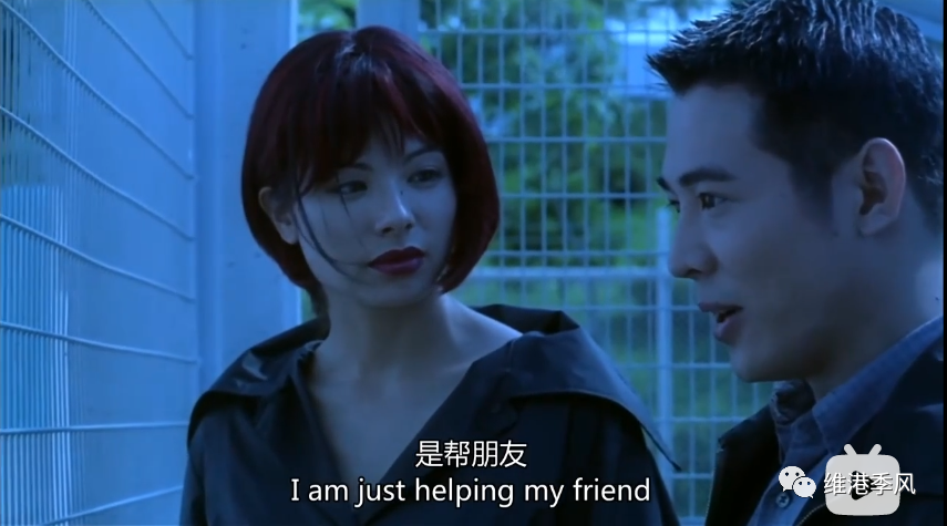 叶芳华打得精彩,身着黑色皮衣,五花大绑,性感十足,和李连杰在高塔上