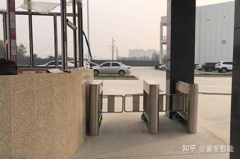工厂大门口人行通道闸机耐高温抗严寒 - 知乎