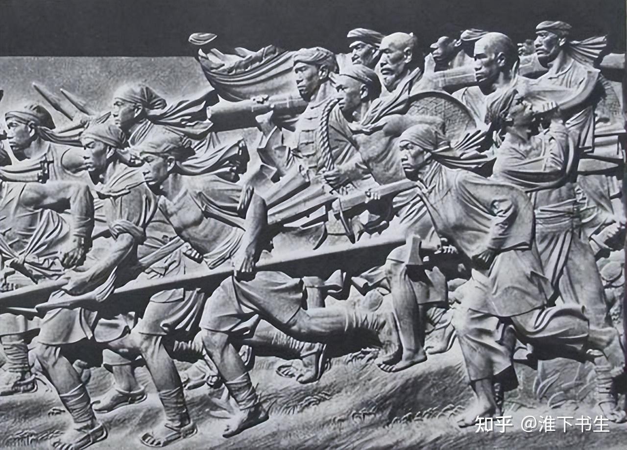 英雄纪念碑上面的八块主体浮雕,就有一块关于太平天国运动的金田起义