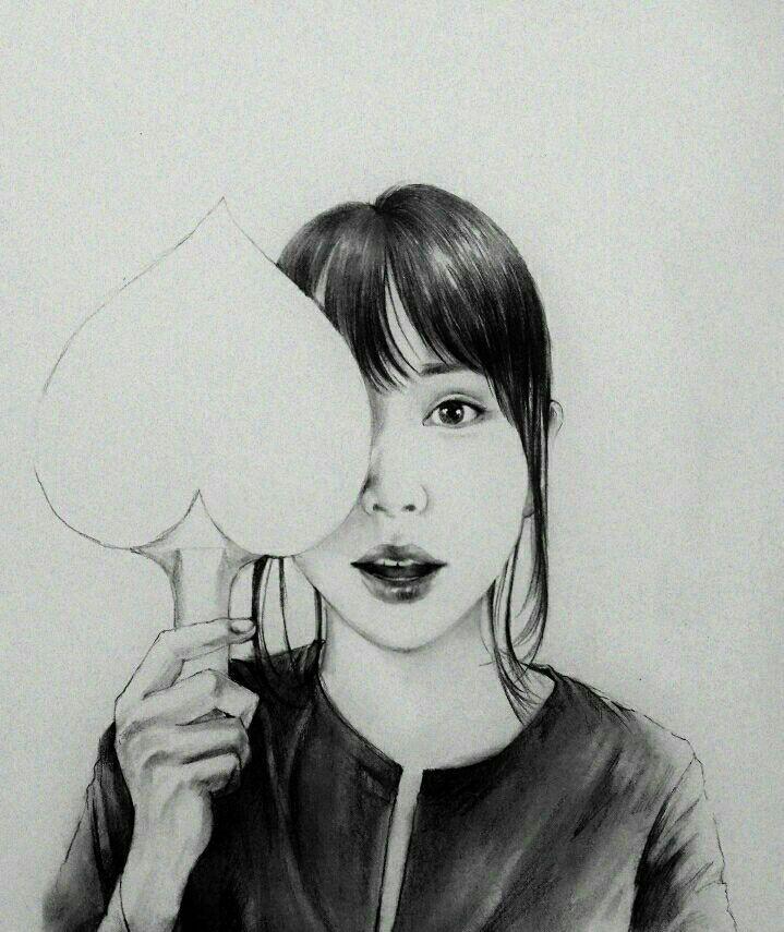 如何客观评价新垣结衣的长相?