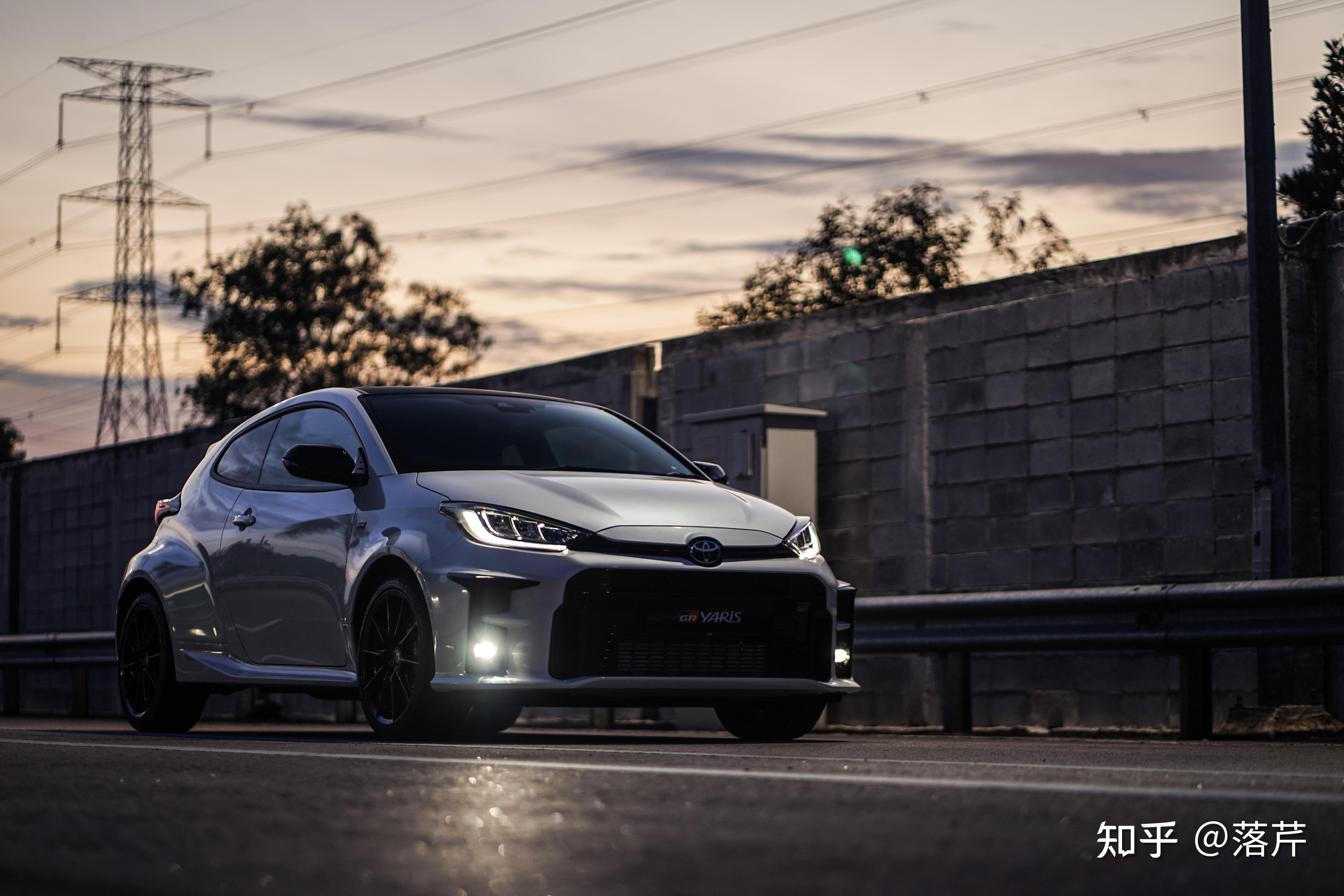 五猩车评丰田雅力士gr