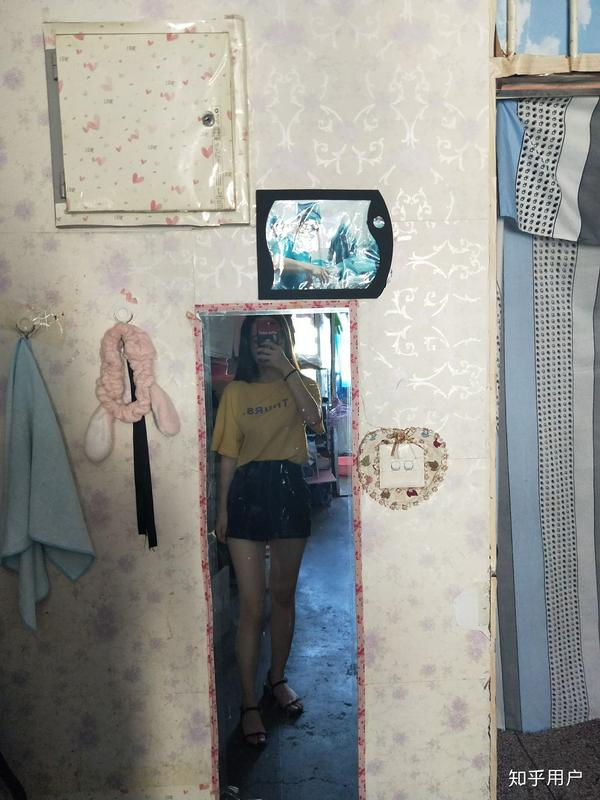 体验就是感觉身材还可以,就是脸令人难过呢,拍照大多不拍脸