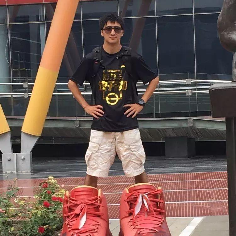 中国暴力扣将代表32岁的韩雨洋依旧扣翻球场