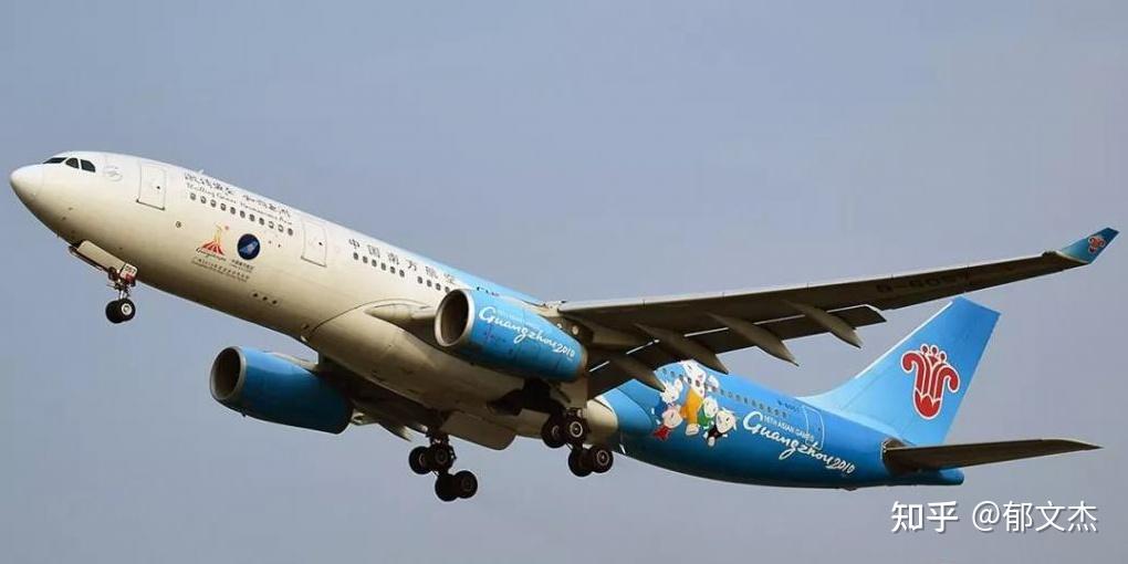 以一架波音747飞机为例,喷涂一次大概需要250-300公斤的涂料,除了物料