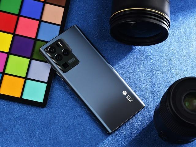 如何解决多摄凑数难题中兴a30ultra带来新思路