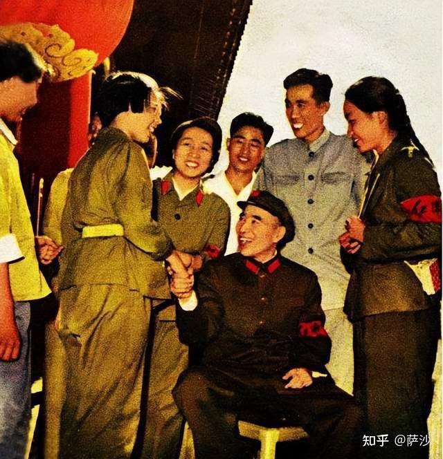 林彪坠机时机上成员都在干什么？1971年9月13日林彪叛国出逃 - 知乎