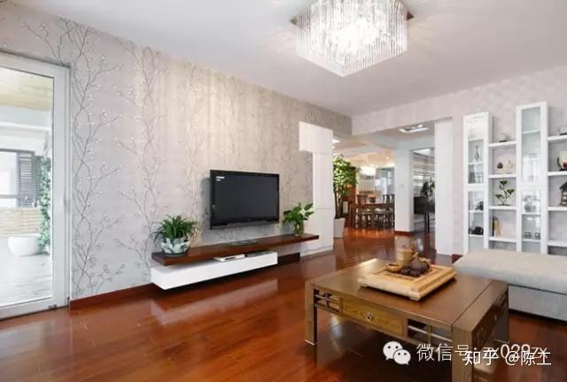 客厅瓷砖怎么改成木地板 v2-91267a87c802e1f42b2e4f82500608ba_r.jpg