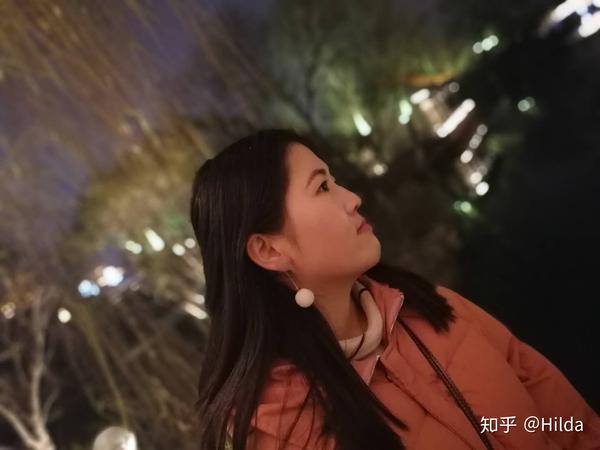 侧脸真的没法看啊,感觉是平的,哭辽!