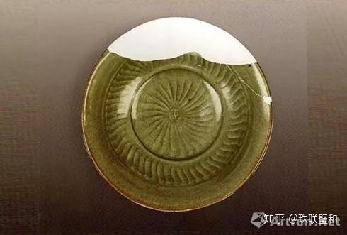 关于网络上盛传的甲申殿款类瓷器的探讨和研究