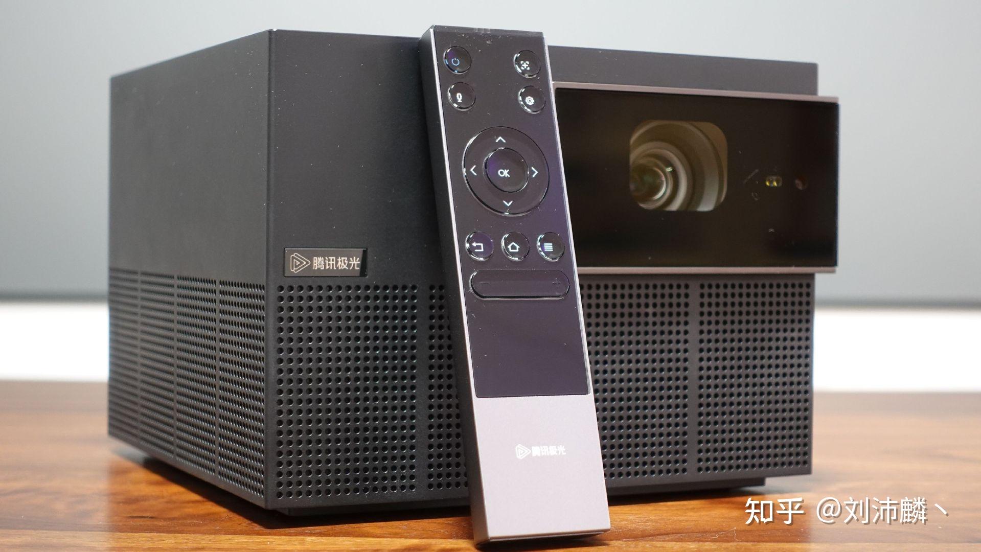 腾讯极光投影仪p2聚会观影神器同价位真旗舰
