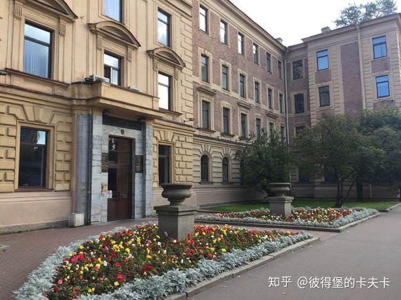 一,学校历史圣彼得堡国立医科大学,又名圣彼得堡巴甫洛夫医学院,始建